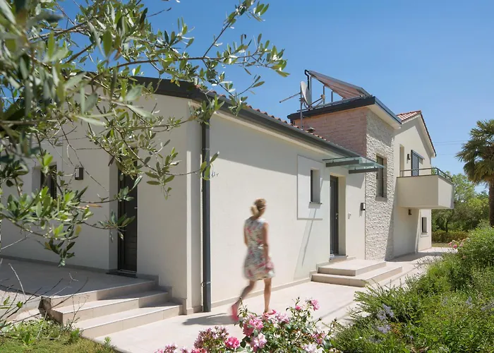 Villa Del Sol With Large Garden Perfect For Families *